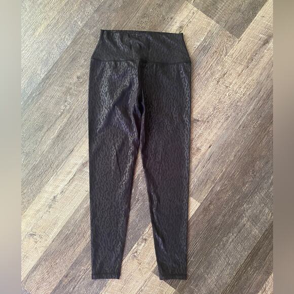 Sweaty Betty All Day High Waist Embossed Legging - Picture 2 of 9